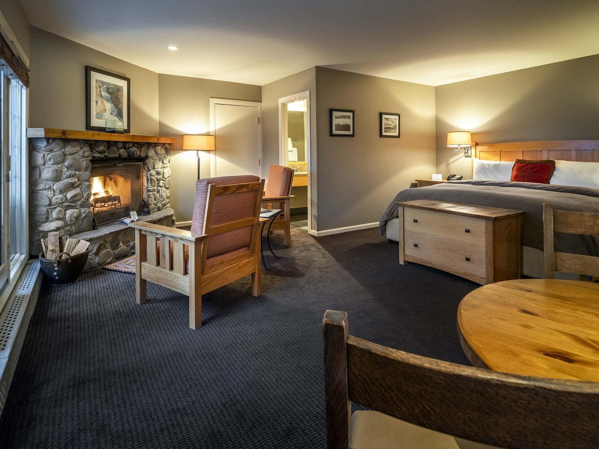 Emerald Lake Lodge Field Luaran gambar