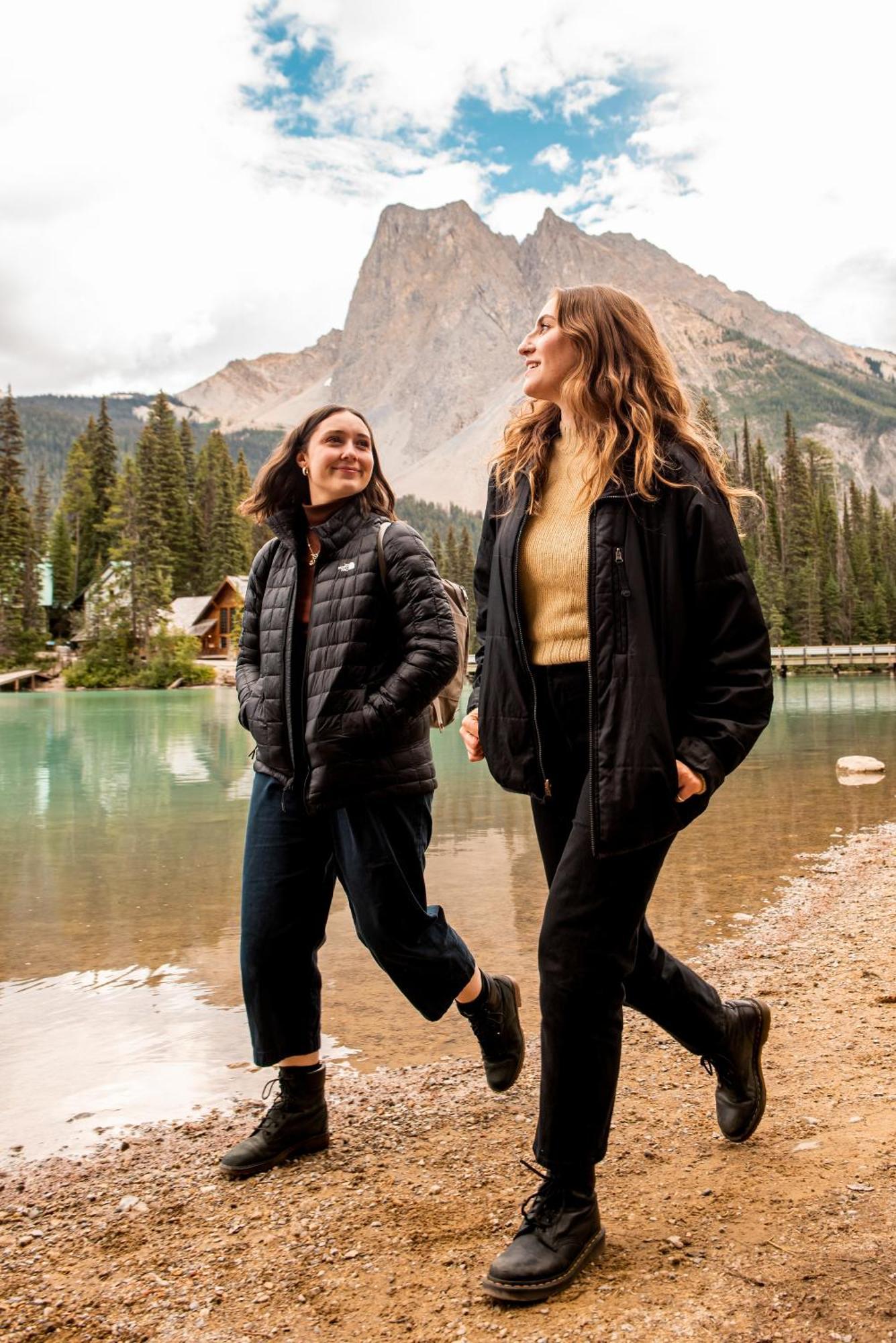 Emerald Lake Lodge Field Luaran gambar