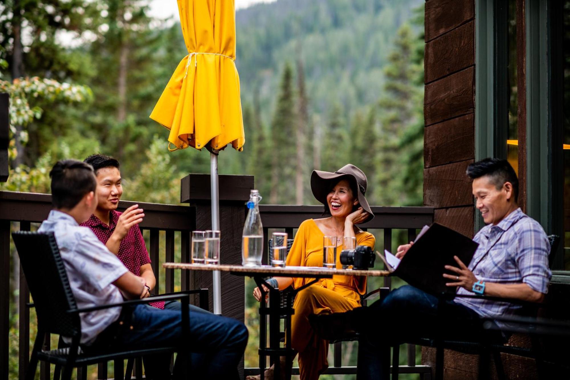 Emerald Lake Lodge Field Luaran gambar