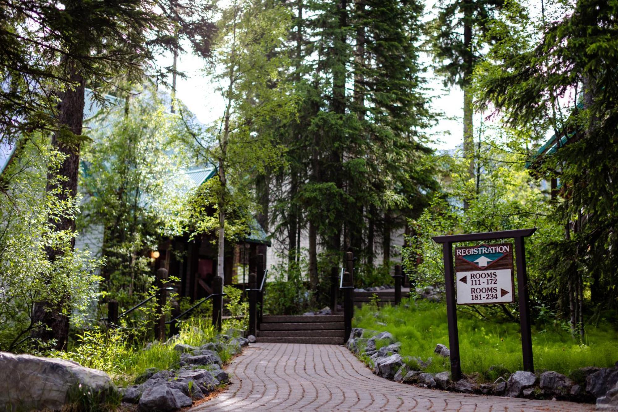 Emerald Lake Lodge Field Luaran gambar