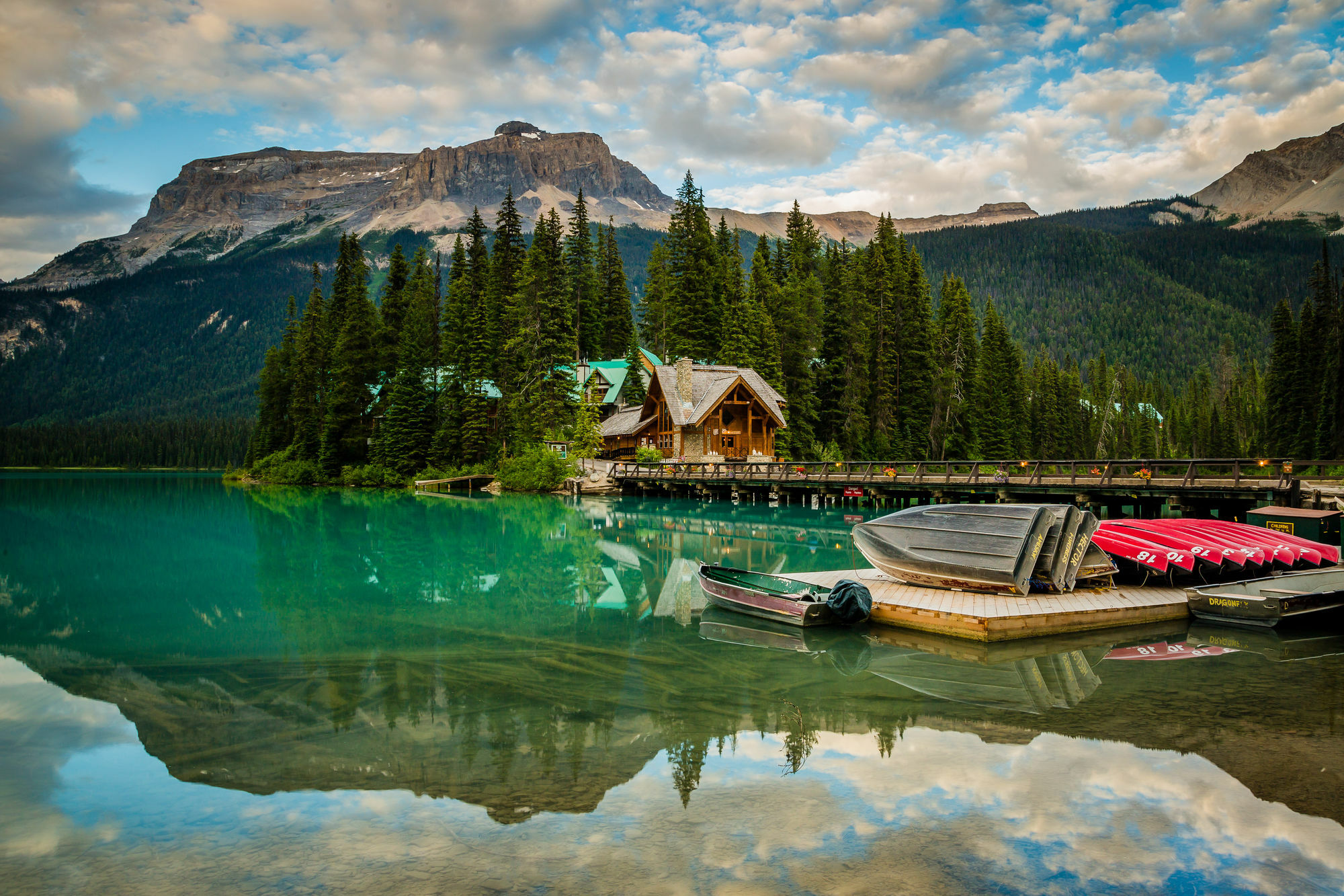 Emerald Lake Lodge Field Luaran gambar